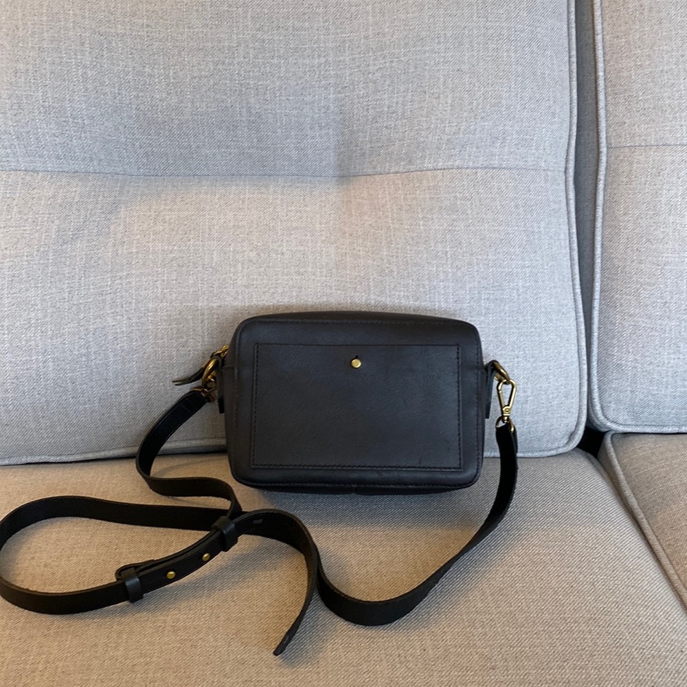 Madewell’s transport camera bag, small, true black